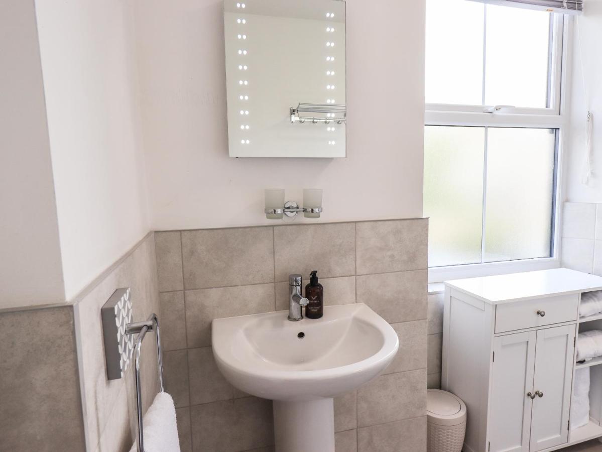 Aryelle House Villa Kendal Dış mekan fotoğraf